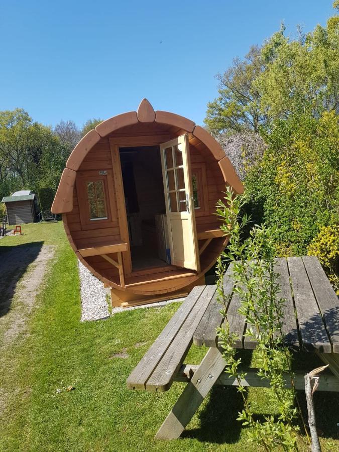 Отель Barrel In Остворне Экстерьер фото